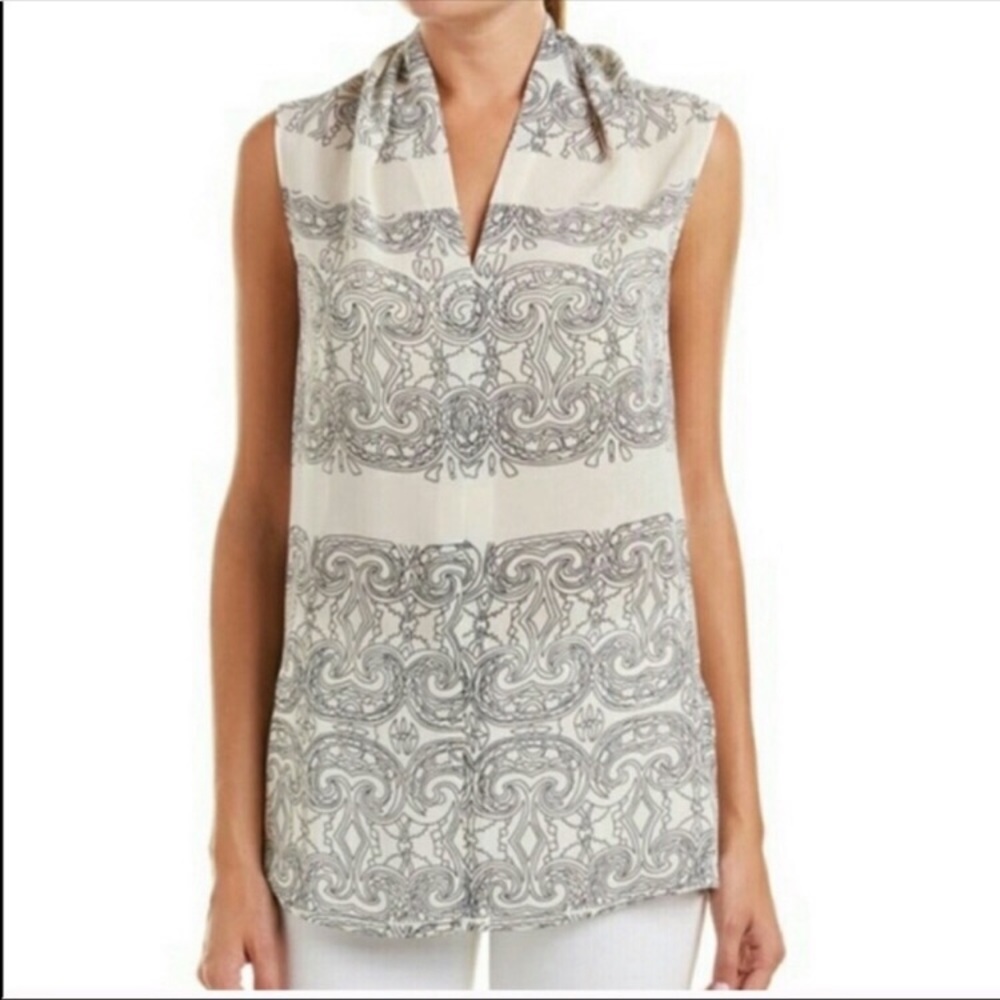 CAbi scrollwork top